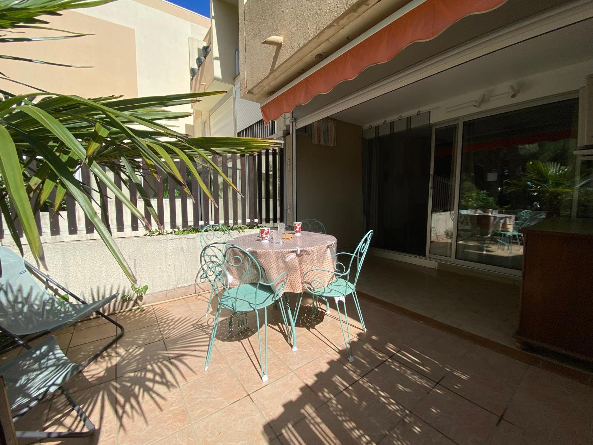 Sol-Y-Days Los Amigos, Studio 4 Couchages En Rez-De-Jardin, Avec Grande Terrasse Et Parking, A 250M De La Plage Le Grau-du-Roi Ngoại thất bức ảnh