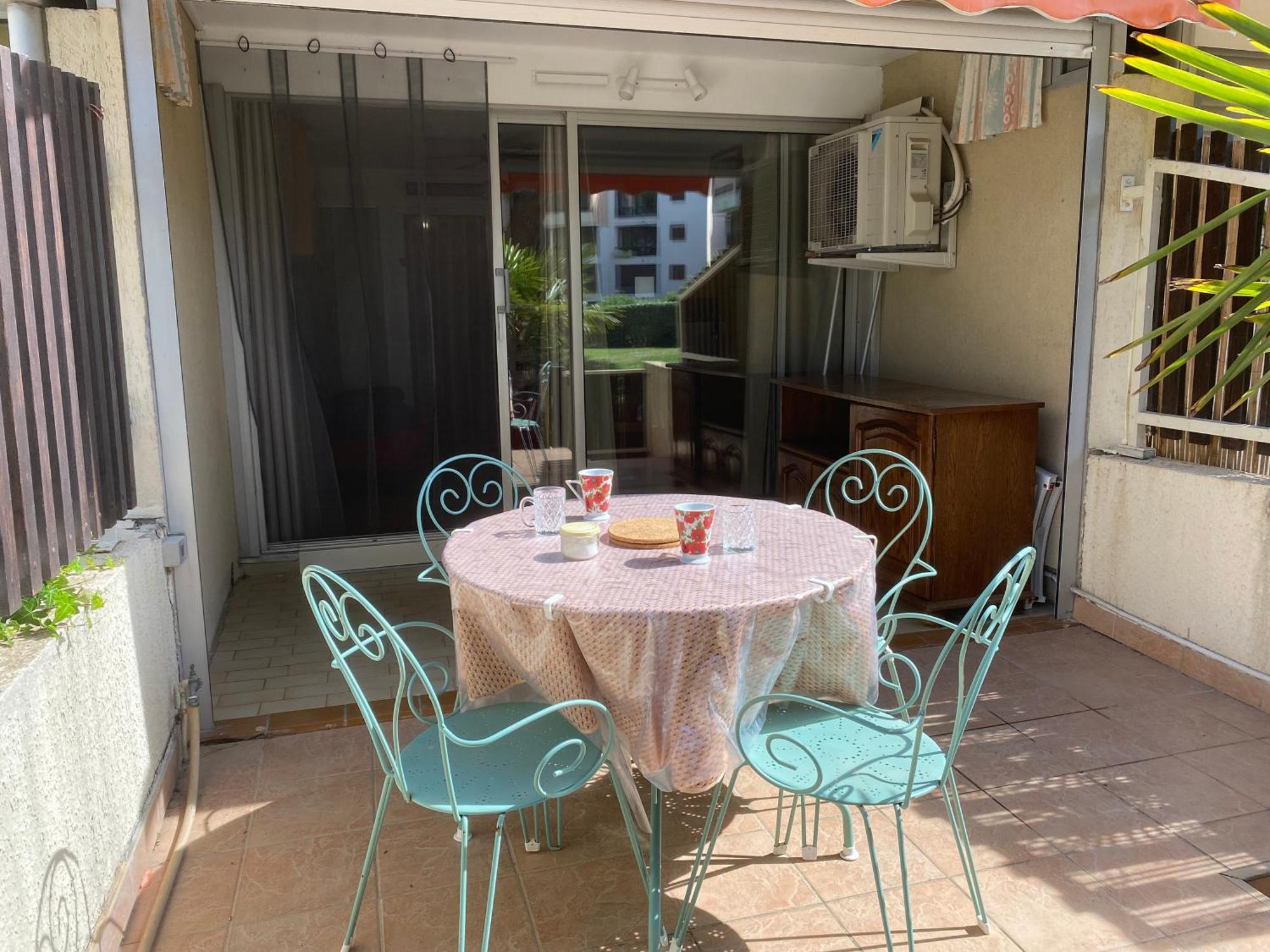 Sol-Y-Days Los Amigos, Studio 4 Couchages En Rez-De-Jardin, Avec Grande Terrasse Et Parking, A 250M De La Plage Le Grau-du-Roi Ngoại thất bức ảnh
